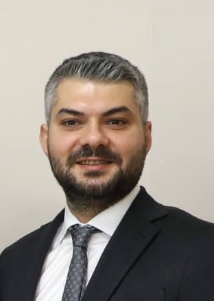 Emrah Serdar.jpeg (31 KB)